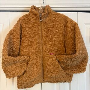 Womens Nike Swoosh Sherpa Fleece Jacket Boxy Size M Tan Fuchsia Full Zip